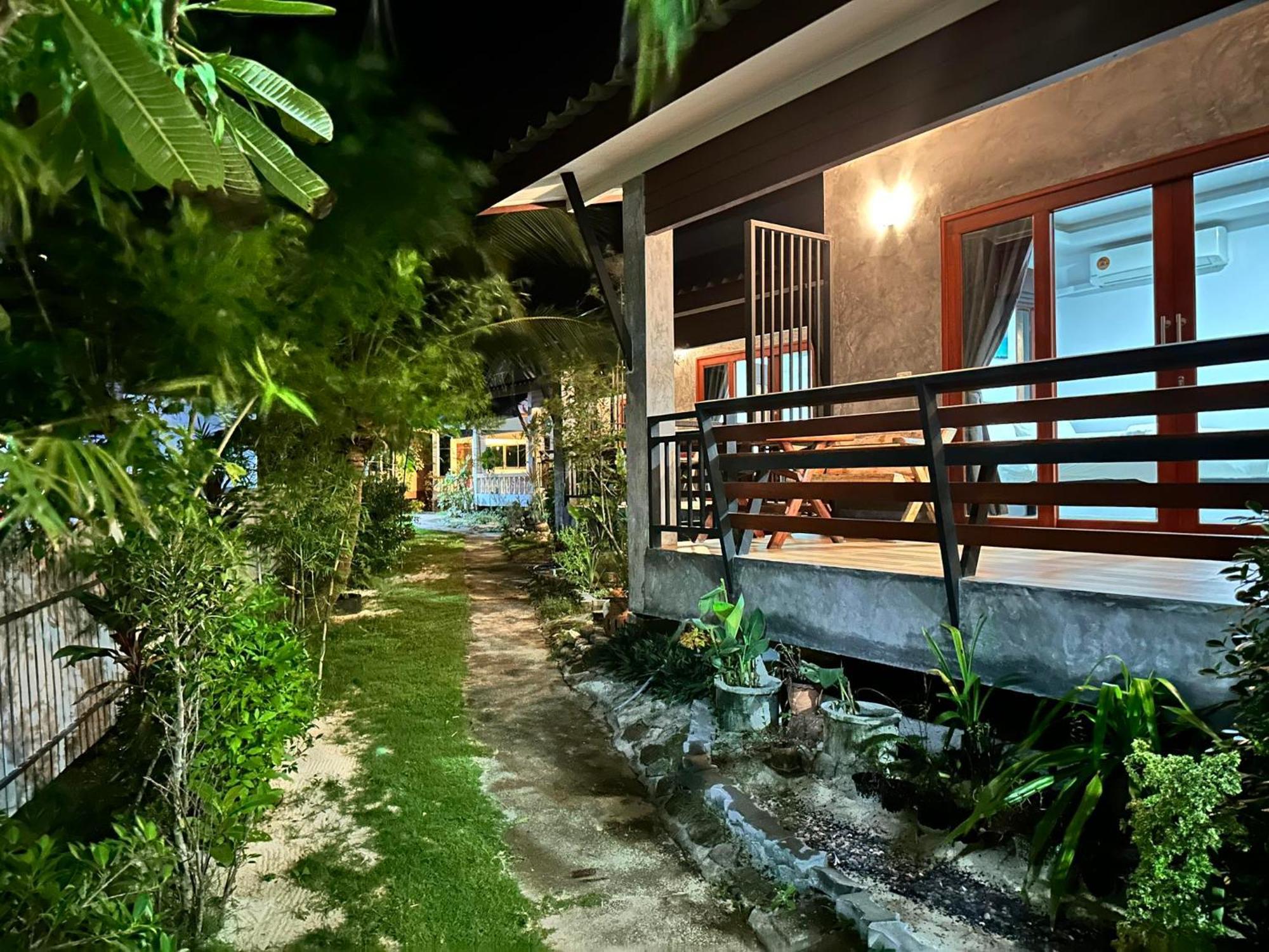 Ibiza Bungalows Haad Yao Eksteriør bilde
