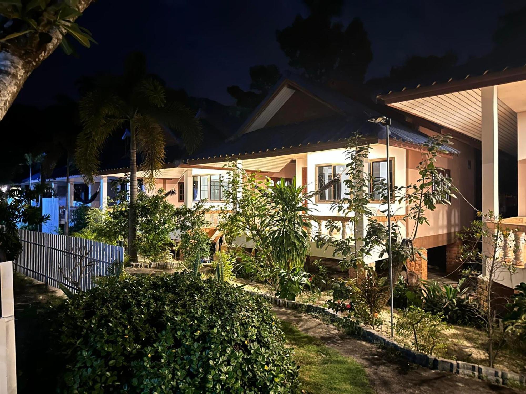 Ibiza Bungalows Haad Yao Eksteriør bilde